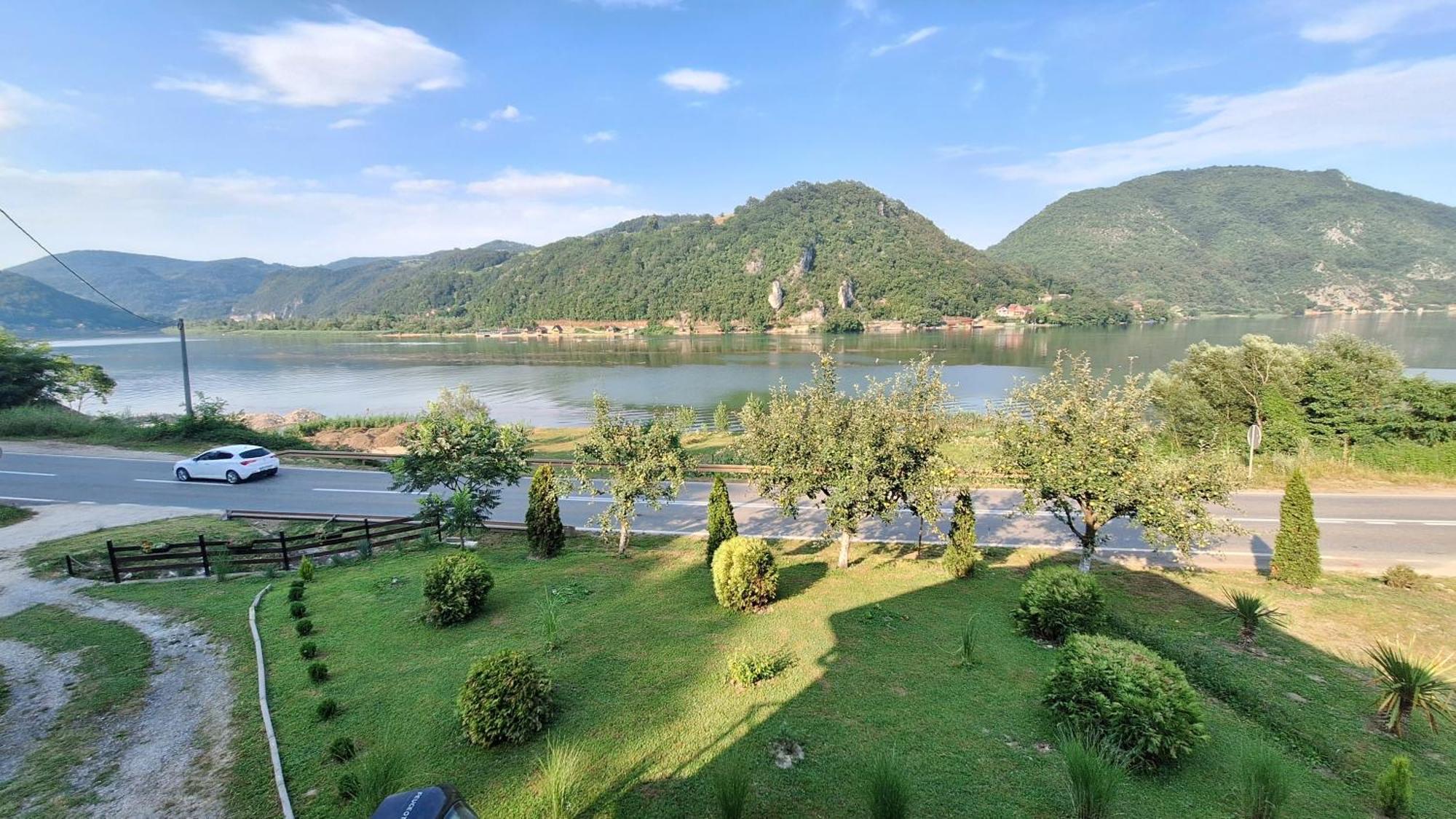 Dijanin Konak ซวอร์นิก ภายนอก รูปภาพ
